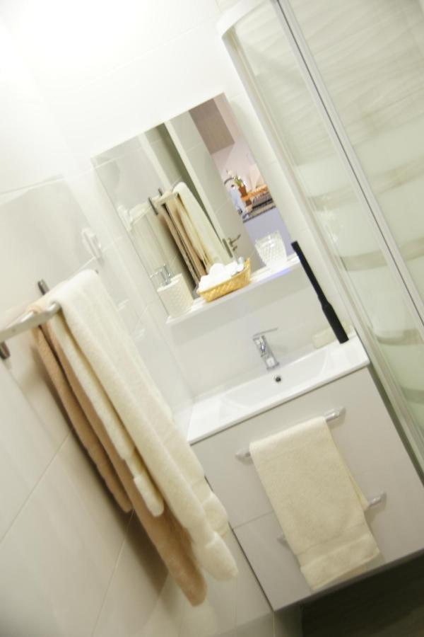 Apartamento Al Lado De Gran Via - Pink Madrid Kültér fotó
